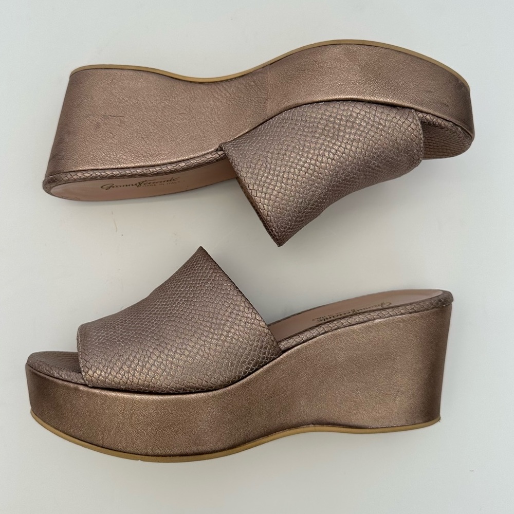 Gianni Ferrante Italian Gold Summer Platform Wedge Slide Sandal Size 38